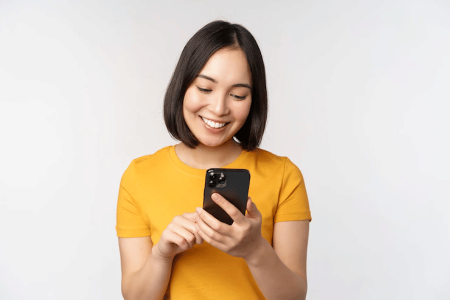 ilustrasi mengecek cara transfer pulsa (freepik.com)