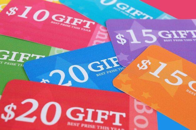 ilustrasi kode voucher (Freepik.com/pixel-shot.com)