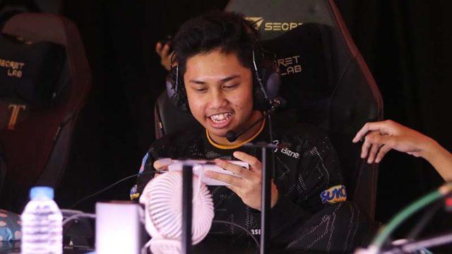 Tidak Ada di Daftar Roster MPL ID S13, Bagaimana Status RRQ Ferxiic?