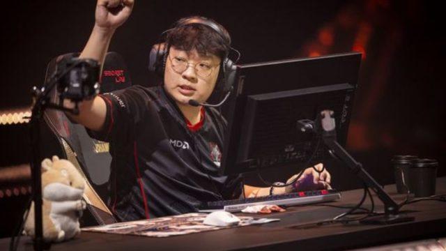 Bukan RRQ, Ternyata Blazek1ng Gabung Global Esports