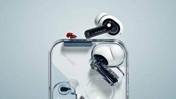Nothing Ear 1 (Dailysocial)