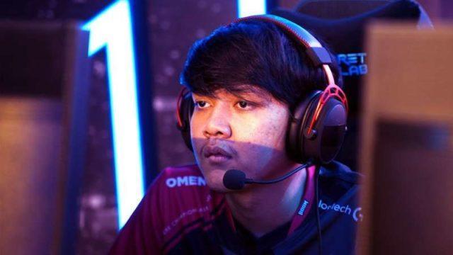 Mikoto Semakin Dalami Perannya Sebagai Midlaner di Tim Talon Esports!