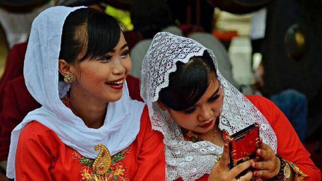 Menurut Survei Dari Meta, Pengguna Medsos Indonesia Punya Sifat Berani