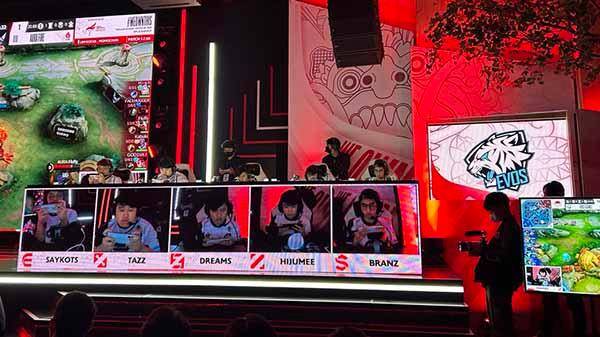 EVOS Legends ketika menghadapi Aura Fire di MPL ID S11 Week 6 Day 2, Jumat (24/3/2023). Foto: GGWP.ID