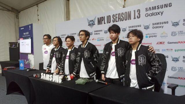 Ditanya Perbedaan Fnatic ONIC Mode Playoff dan Musim Reguler, Coach StrateG: Sama Saja!