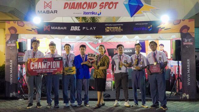 Kembangkan Pelajar Melalui Esports, Itemku Dukung DBL Play MABAR.com
