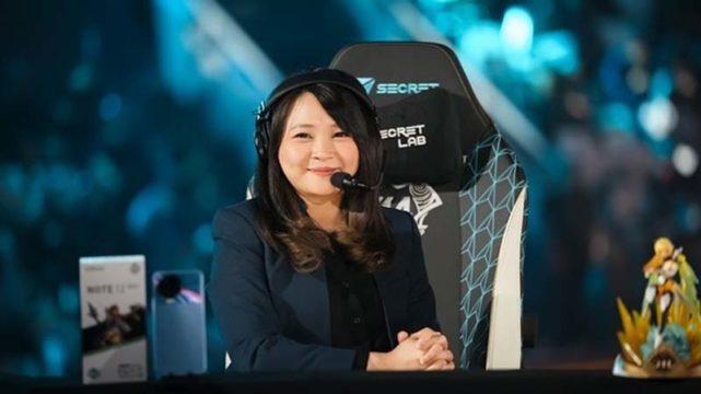 MomoChan Bocorkan Gaji Pertamanya Sebagai Caster, Sekarang Sudah Segini?