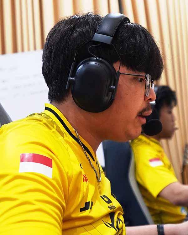 instagram.com/onic.esports