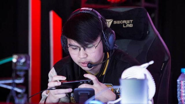 Pendragon Pegang Kunci lawan EVOS Legends di MPL ID Season 12 Week 3