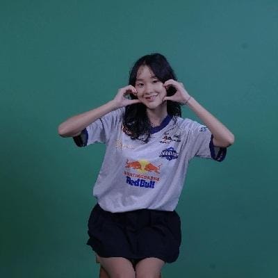 Source: instagram.com/rbl_jessie (Jessie pakai jersey Rebellion)