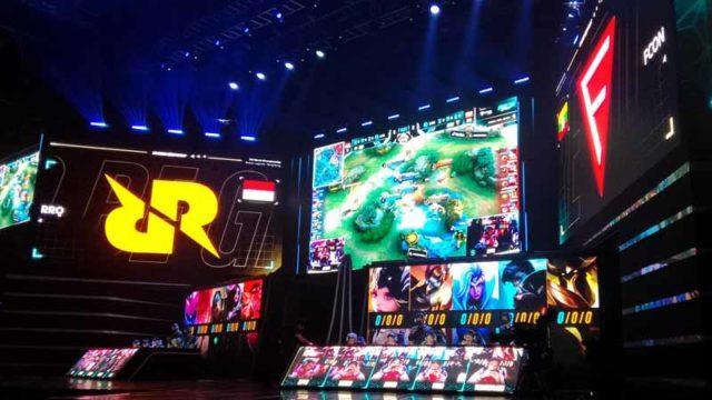 RRQ Hoshi Taklukkan Falcon, Terus Melaju di Lower Bracket M4 World Championships