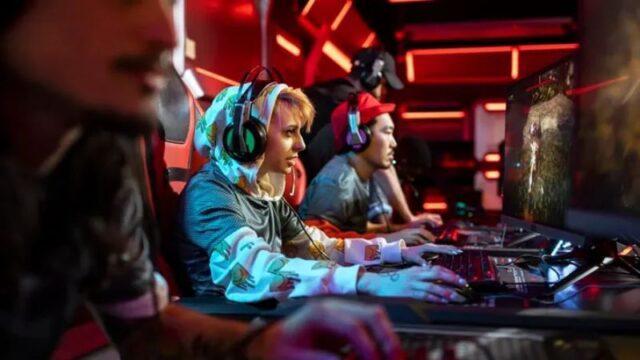 Studi Penelitian: Pengaruh IQ Seseorang Ketika Main Game MOBA dan FPS
