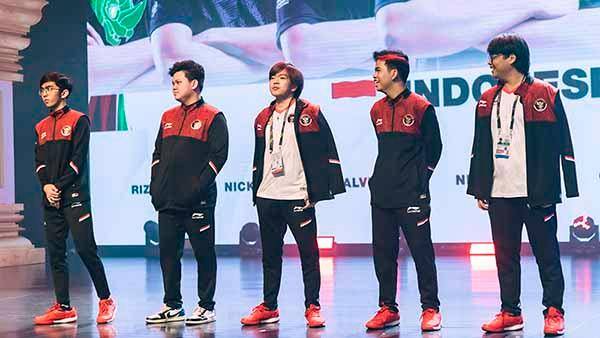 Timnas MLBB Putra Indonesia jelang match melawan Singapura di Day 2 Group Stage, Sabtu (13/5/2023). Foto: Moonton