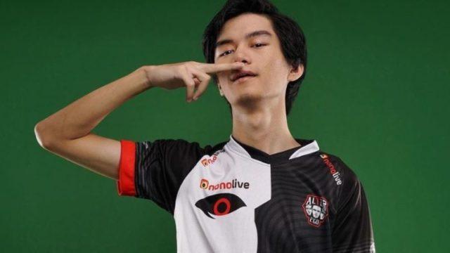 Benarkah Midlaner Udil AE Akan Rehat di MPL ID S13?