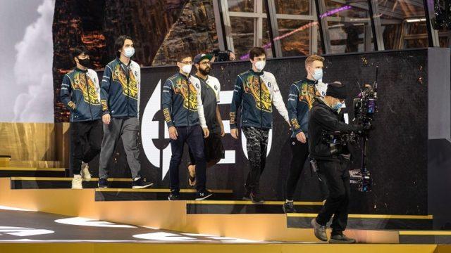 Tumbangkan Elephant, Evil Geniuses Perpanjang Napas di TI10!
