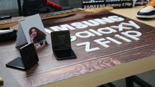 Samsung Galaxy Z Flip, Smartphone dengan Desain Masa Depan