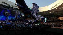 <em>Event olahraga mana lagi yang ada naga mendarat di panggung? (Sumber: <a href="https://ggwp.id/media/category/story/league-of-legends-story/" target="_blank" rel="noopener noreferrer">League of Legends</a> Worlds 2017)</em>