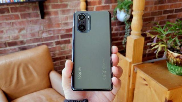 5 HP Mid-range Terbaik dengan Refresh Rate 120Hz