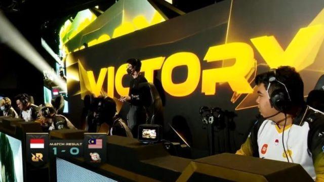 RRQ Hoshi Kalahkan SMG di Match Pembuka Grup D M3