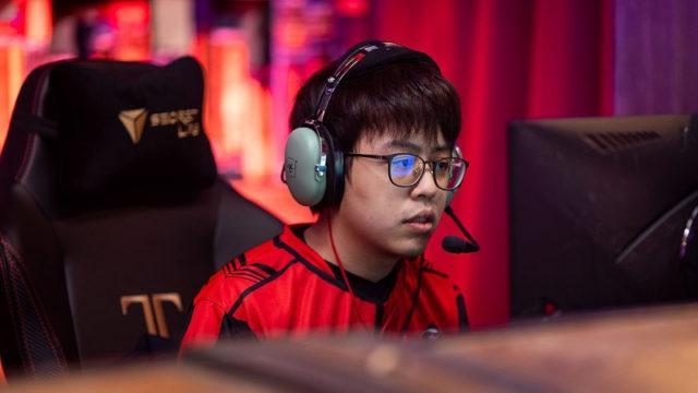 Padamkan OB.Neon, T1 Raih Satu Tiket Menuju WePlay AniMajor!