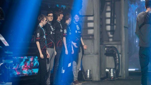 B8 Tereliminasi dari WePlay Dota 2 Tug of War: Mad Moon