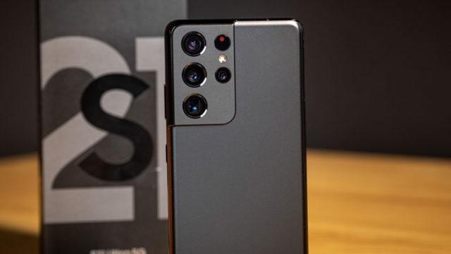 Samsung Galaxy S21 Ultra Menangkan Trusted Reviews Awards 2021