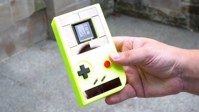 Unik! Game Boy Klasik Ini Tidak Membutuhkan Baterai, Tetapi Akan Mati Setiap 10 Detik