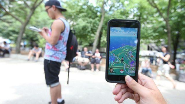 Bandel! Pria Ini Dicokok Polisi Gegara Berburu Pokemon di Tengah Lockdown