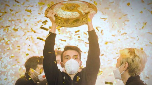 3 Momen Menarik Perhatian dan Mengejutkan di Industri Esports Selama 2021