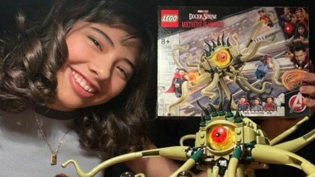 Xóchitl Gómez Mainkan Lego America Chavez di TikTok nya!