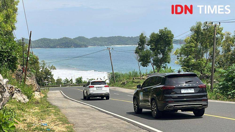 Perjalanan Tim Jalan Pulang menuju Banyuwangi (IDN Times/Dwi Agustiar)
