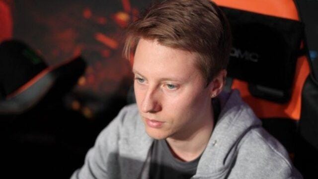 [A} is Back? Bukan! Akke dan EGM Membuat Team Crescendo bersama Synderen