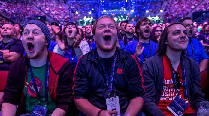 Terjawab! Datang Langsung vs. Streaming Acara Esport, Lebih Hype Mana?