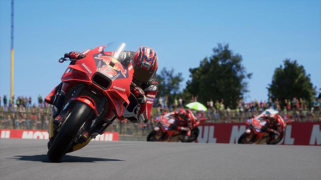 fitur-motogp-25-5.jpg