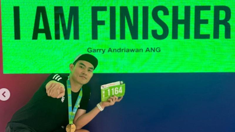 Profil Garry Ang