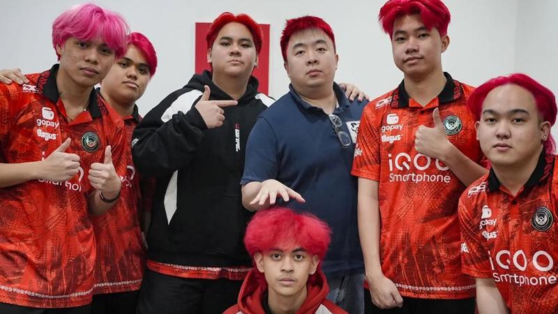 BTR Tren Rambut Merah.jpg