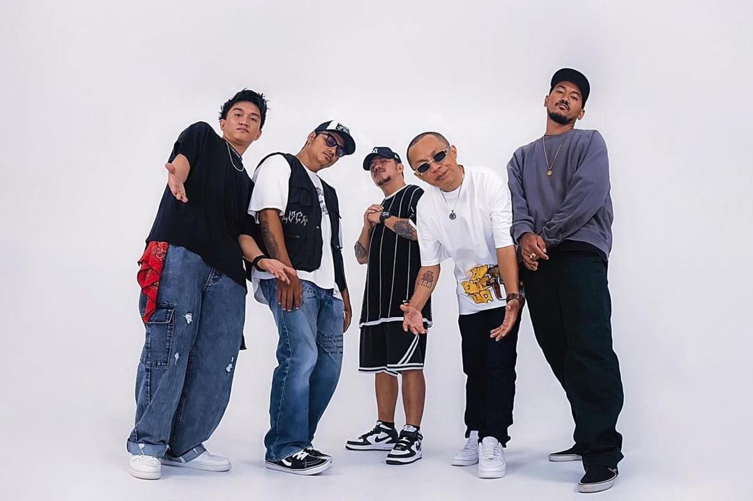 theme-song-ikl-1.jpg