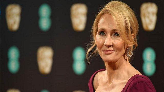 Beredar Hashtag #RIPJKRowling Sebagai Bentuk Kritik Atas Buku Baru Penulis "Harry Potter"