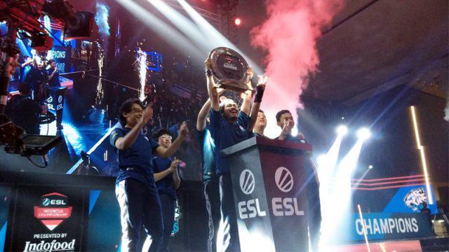 Tampil Perkasa, EVOS Juara AOV ESL Indonesia Championship 2019!