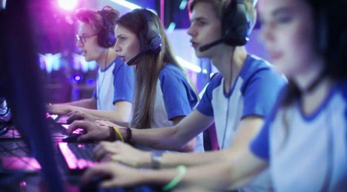 Yuk Bangun Komunikasi Dalam Game yang Baik! Agar Tim Semakin Kompak dan Bisa Juara!