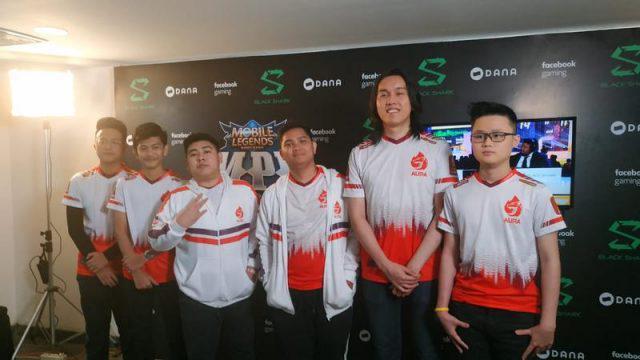 Aura.Phoenix: " Hype Mobile Legends Beda, Seperti Sepak Bola!"
