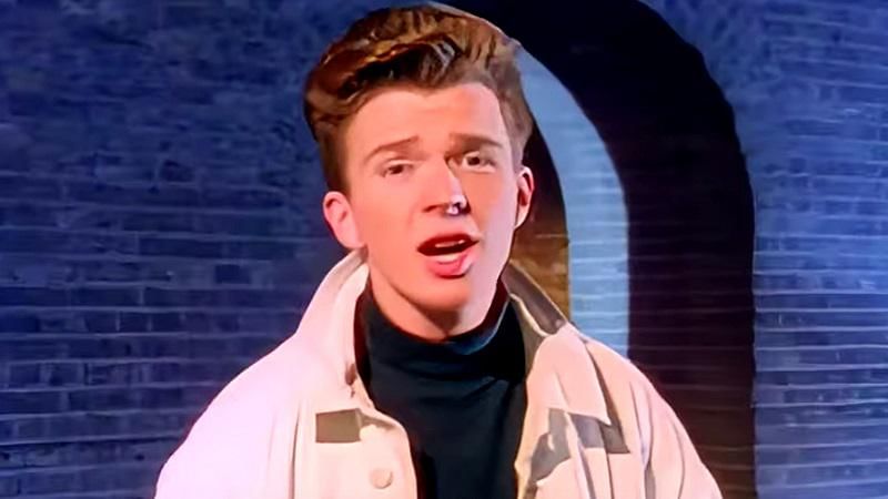 Sumber: Official Rick Astley