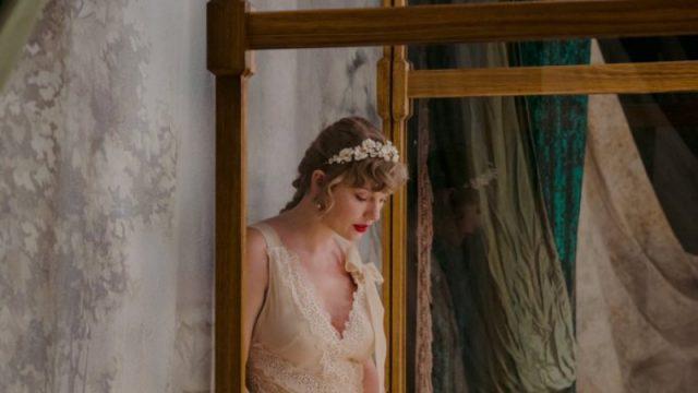 Taylor Swift Rilis Album Baru dengan Tajuk Evermore, Saudara dari Album Folklore