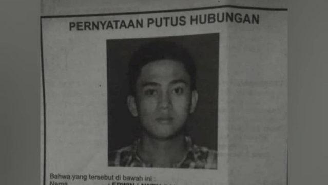 Dianggap Menyusahkan, Anak Ini Dicoret Dari KK oleh Ibunya dan Diumumkan di Koran