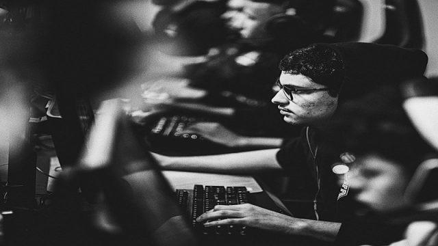 Mengejutkan, Salah Satu Pro Player CS:GO Muda Meninggal Dunia