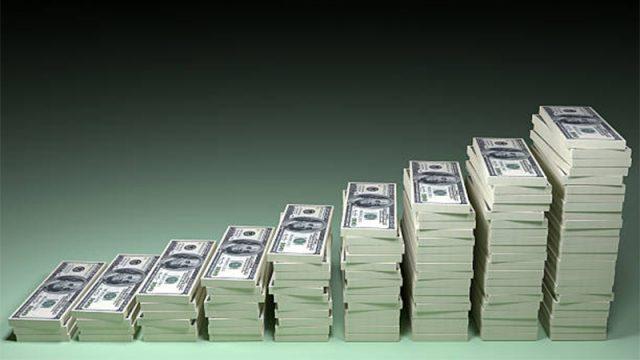 Pernah Lihat Uang 1 Juta Dollar Secara Tunai? Ini Perbandingannya