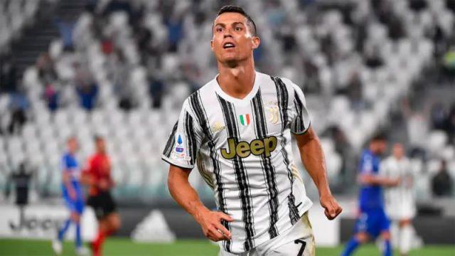 Cristiano Ronaldo Positif Covid-19, Gagal Bertemu Lionel Messi di Liga Champions?