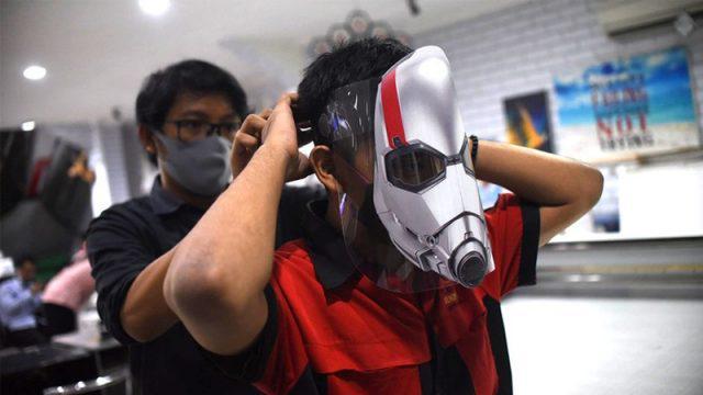 Face Shield Superhero Karya Anak Bangsa, Lebih Efektif Mencegah Virus Corona?