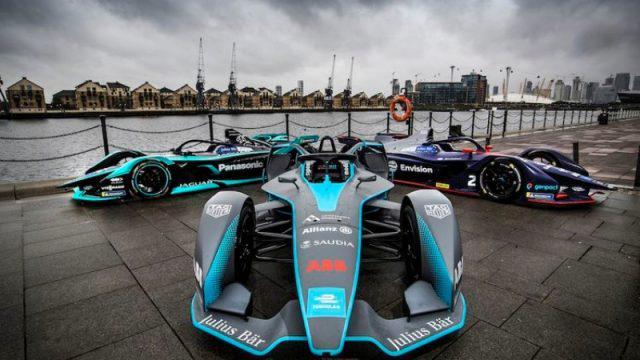 Persiapan Tetap Jalan, Warga Jakarta Sindir Formula E Diganti Lomba Renang Internasional
