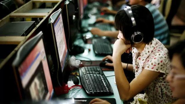 Gadis Menghilang 10 Tahun, Dikira Meninggal Tahunya Hidup di Warnet